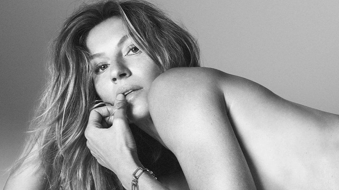 Gisele Bündchen: Ποζάρει topless στα 43 της για γνωστό οίκο μόδας