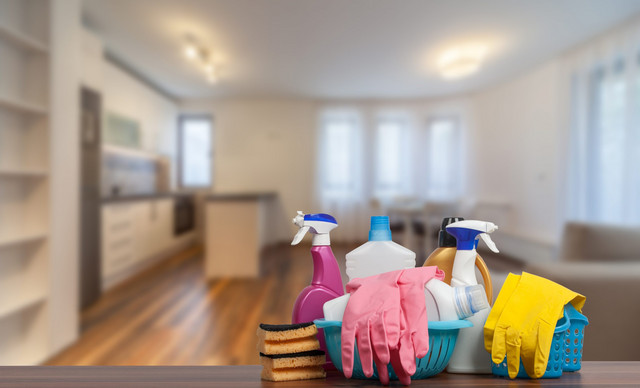 6 χρήσεις της χλωρίνης και 4 tips για τέλεια καθαριότητα στο σπίτι