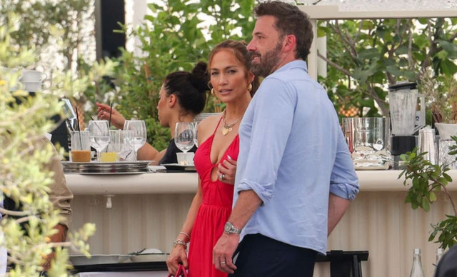 Jennifer Lopez- Ben Affleck: Το Σαββατοκύριακο το γαμήλιο πάρτι τους- Όλες οι λεπτομέρειες και η εμφάνιση της Λατίνας σταρ￼