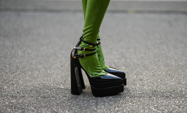 Platform heels: Η φιάπα επιστρέφει στα top trends!