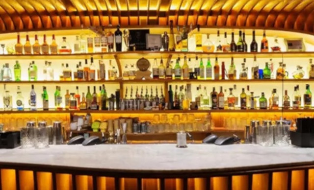 50 καλύτερα μπαρ στον κόσμο: Με τριπλή ελληνική εκπροσώπηση η φετινή λίστα