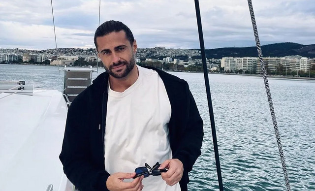 Κωνσταντίνος Βασάλος: «Η πρώτη φορά που έκανα σεξ ήταν στο αμφιθέατρο του σχολείου, με μια κοπέλα μικρότερη από εμένα»