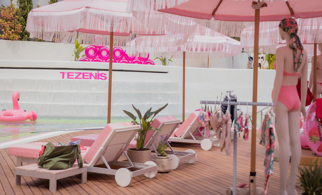 H Tezenis γιόρτασε τη νέα καλοκαιρινή συλλογή της με το πιο girly pool party