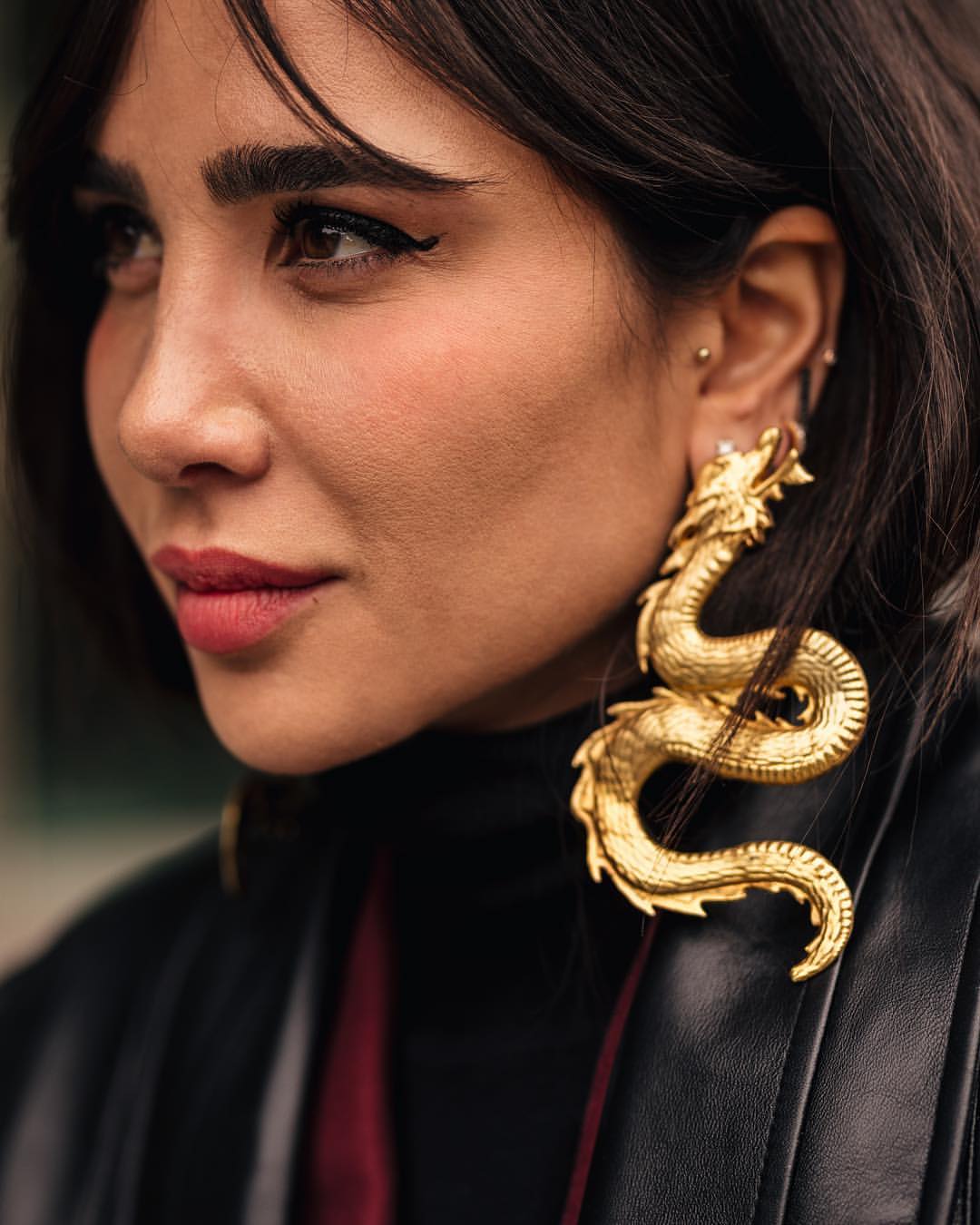 Statement earrings: Τα κοσμήματα που ορίζουν το στυλ σου