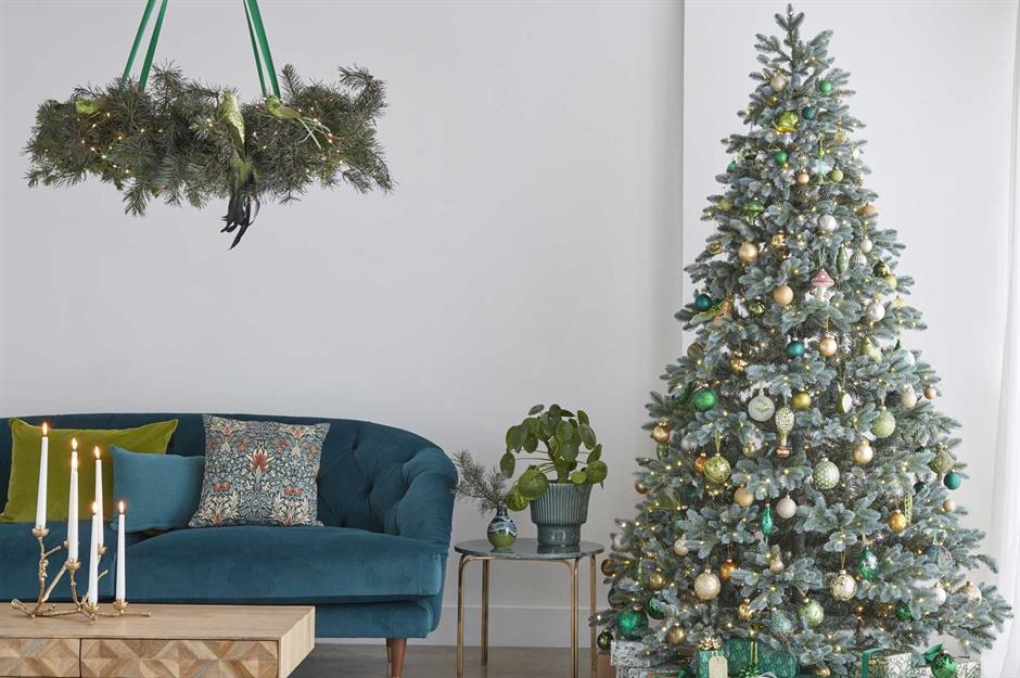 Christmas trees: 5 εναλλακτικές ιδέες για να στολίσεις