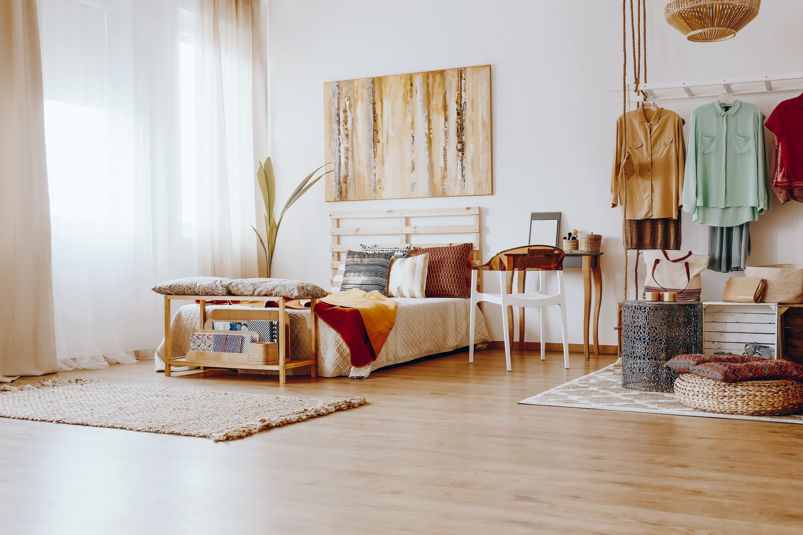 Tips διακόσμησης για να δώσετε φως και άνεση στο μικρό σας διαμέρισμα