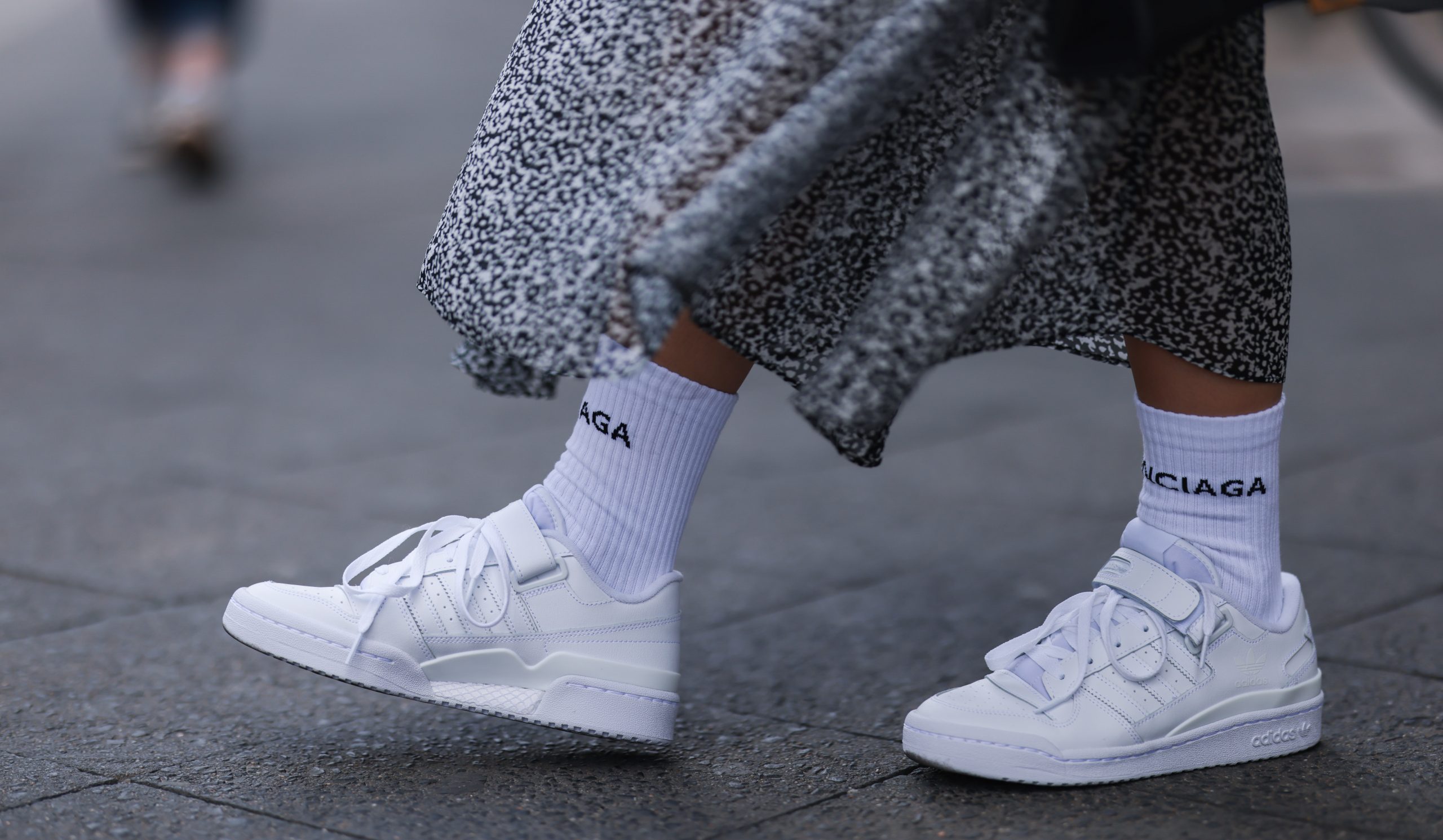 White Sneakers: 9 tips να τα διατηρήσεις λευκά