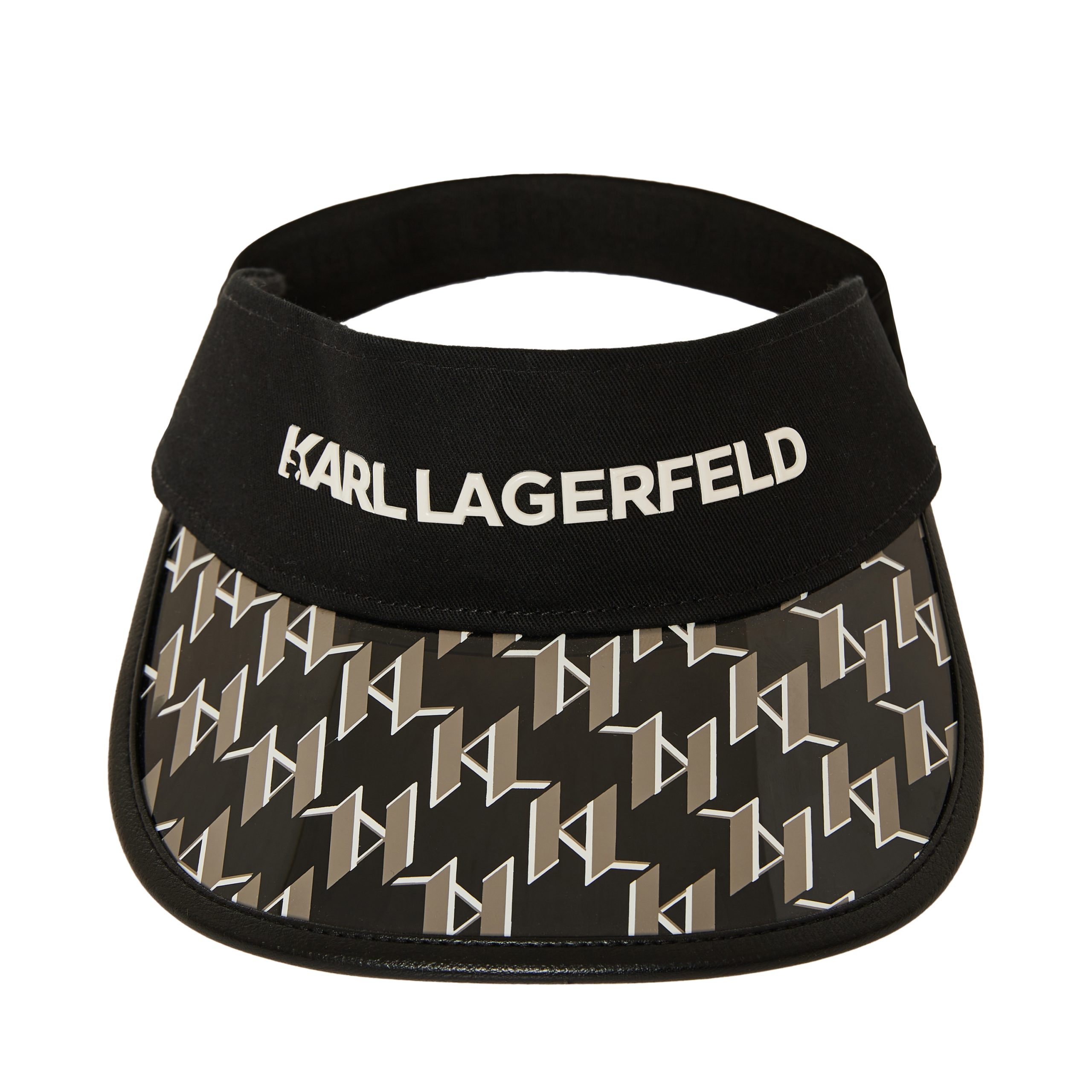 Karl Lagerfeld… is back!