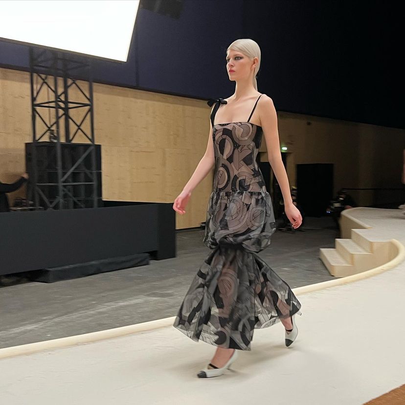 Chanel Fashion Show: Ιππασία πάνω στην πασαρέλα από την Charlotte Casiraghi