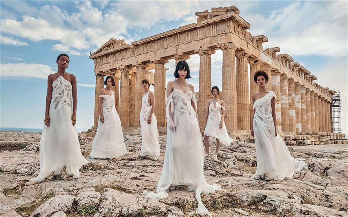 The Greek Bar Jacket: Το νέο ντοκιμαντέρ για το Dior που αποθεώνει την Ελλάδα