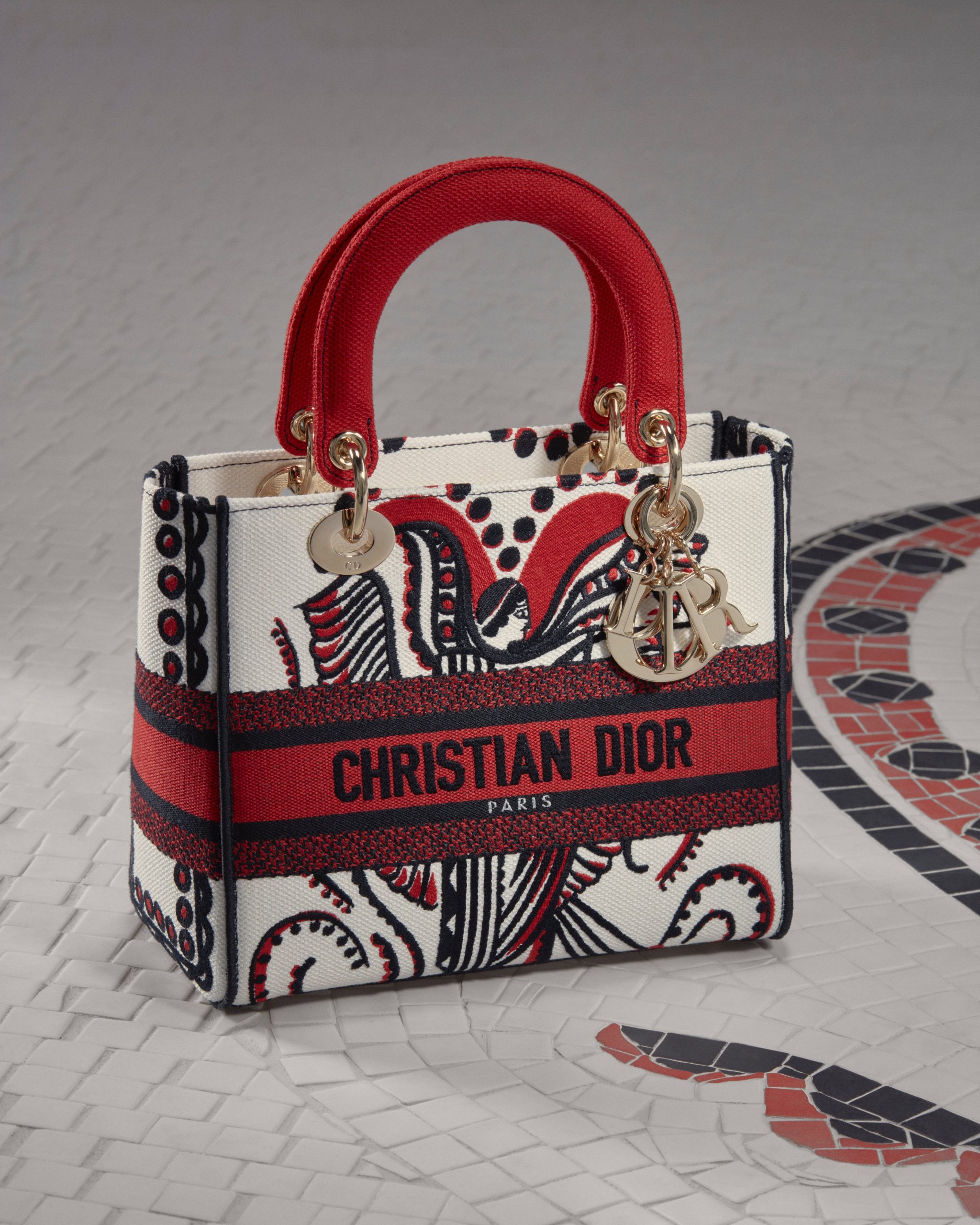 O οίκος Dior υμνεί τον Έλληνα Θεό του Έρωτα