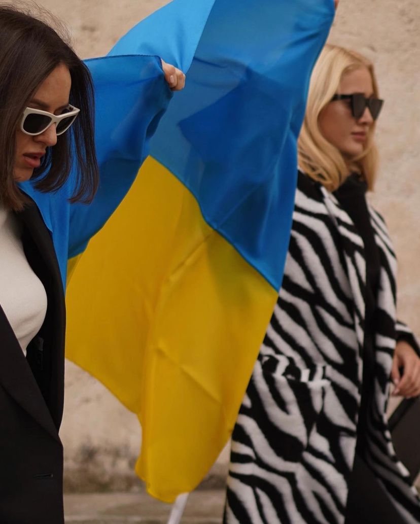 "No War in Ukraine"! Οι fashion influencers τάσσονται κατά του πολέμου