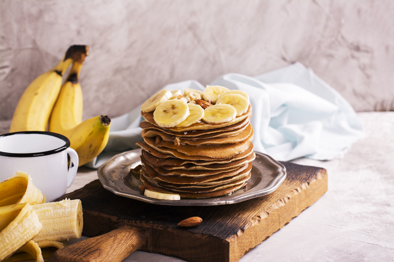 Vegan & υγιεινά pancakes με μελάσα και ταχίνι