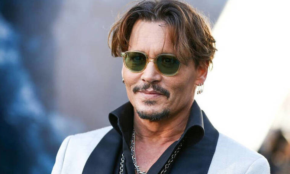 Johnny Depp: Σοκάρουν οι εικόνες με το κομμένο δάχτυλό του