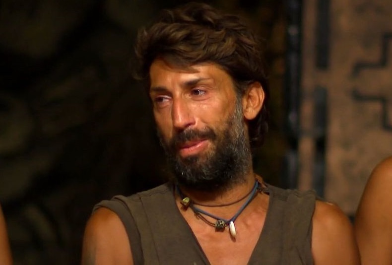 Survivor: Αποχώρησε ο Κωνσταντίνος Εμμανουήλ – Η αντίδραση των συμπαικτών του