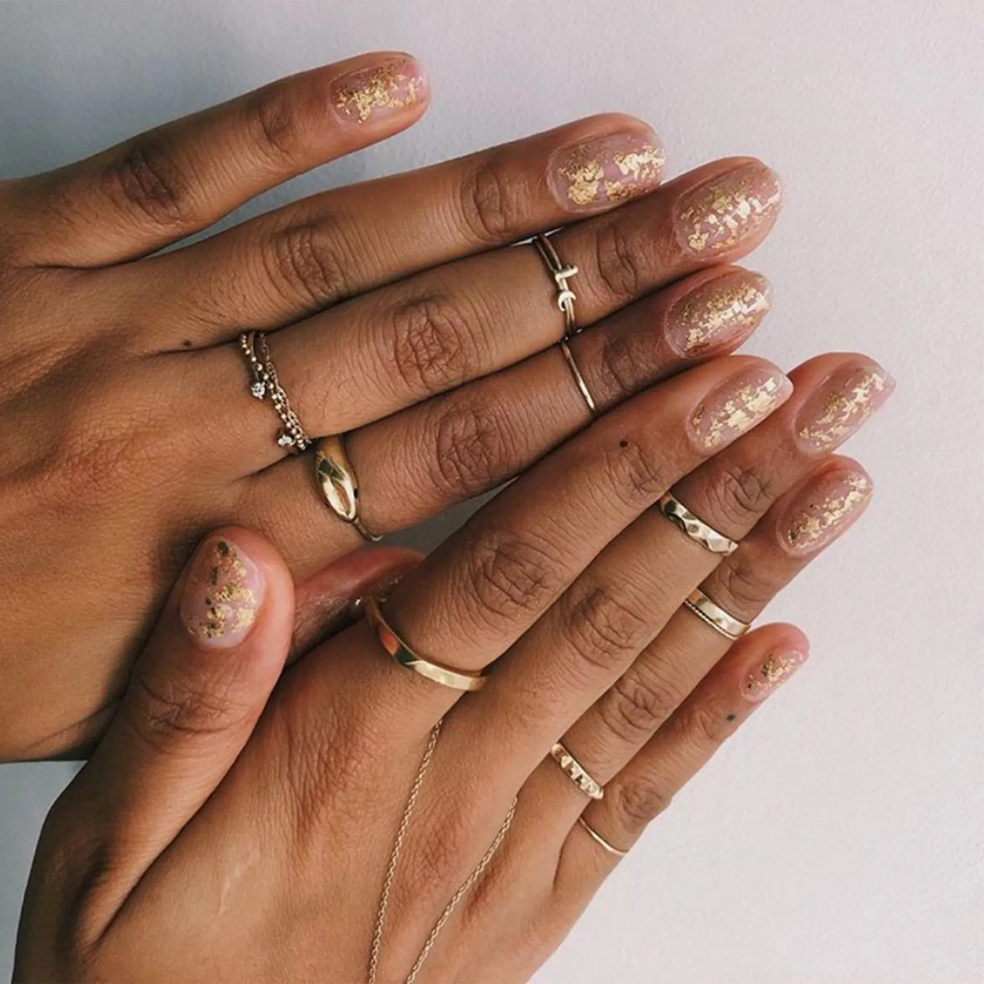 nails