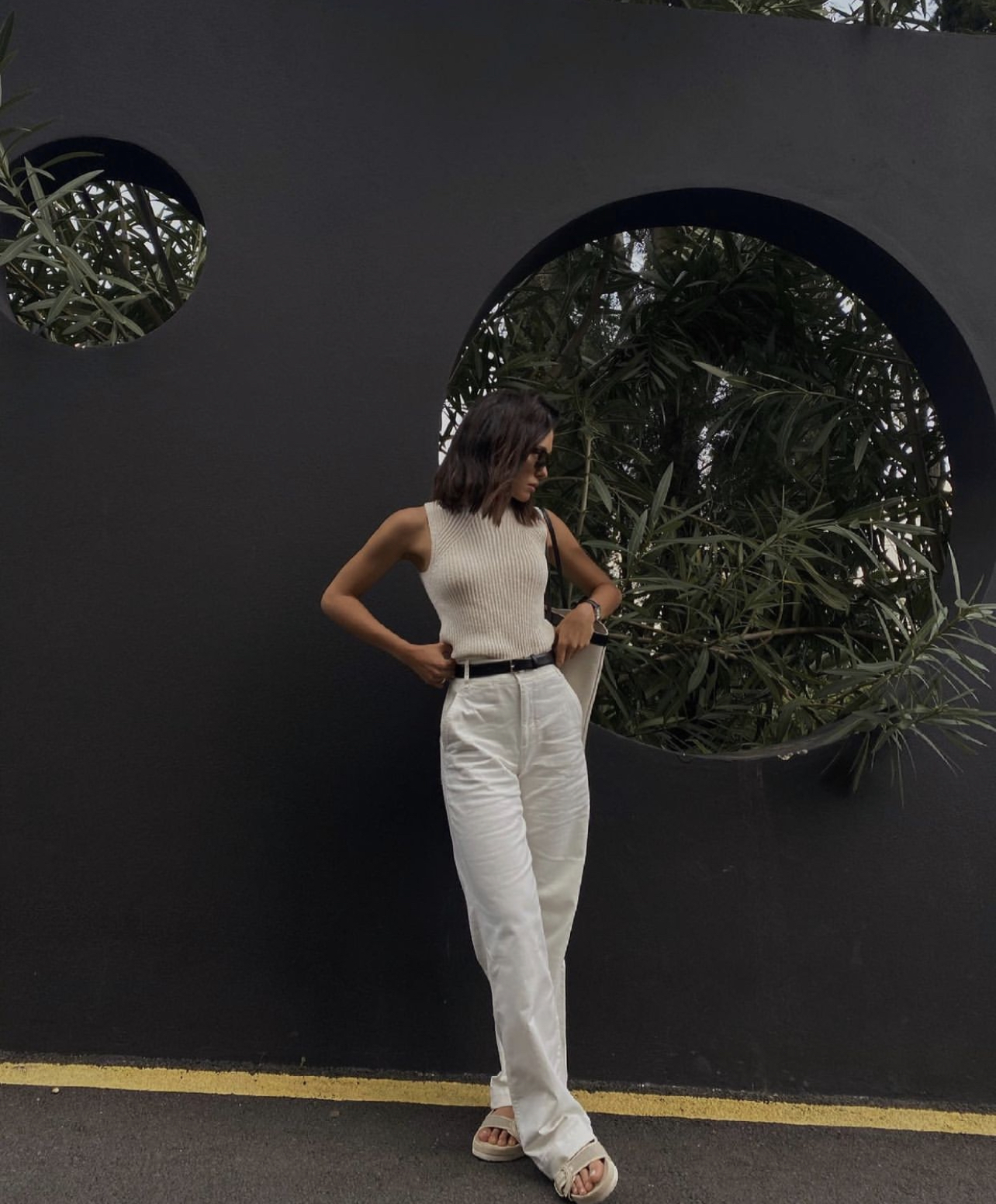 white jean