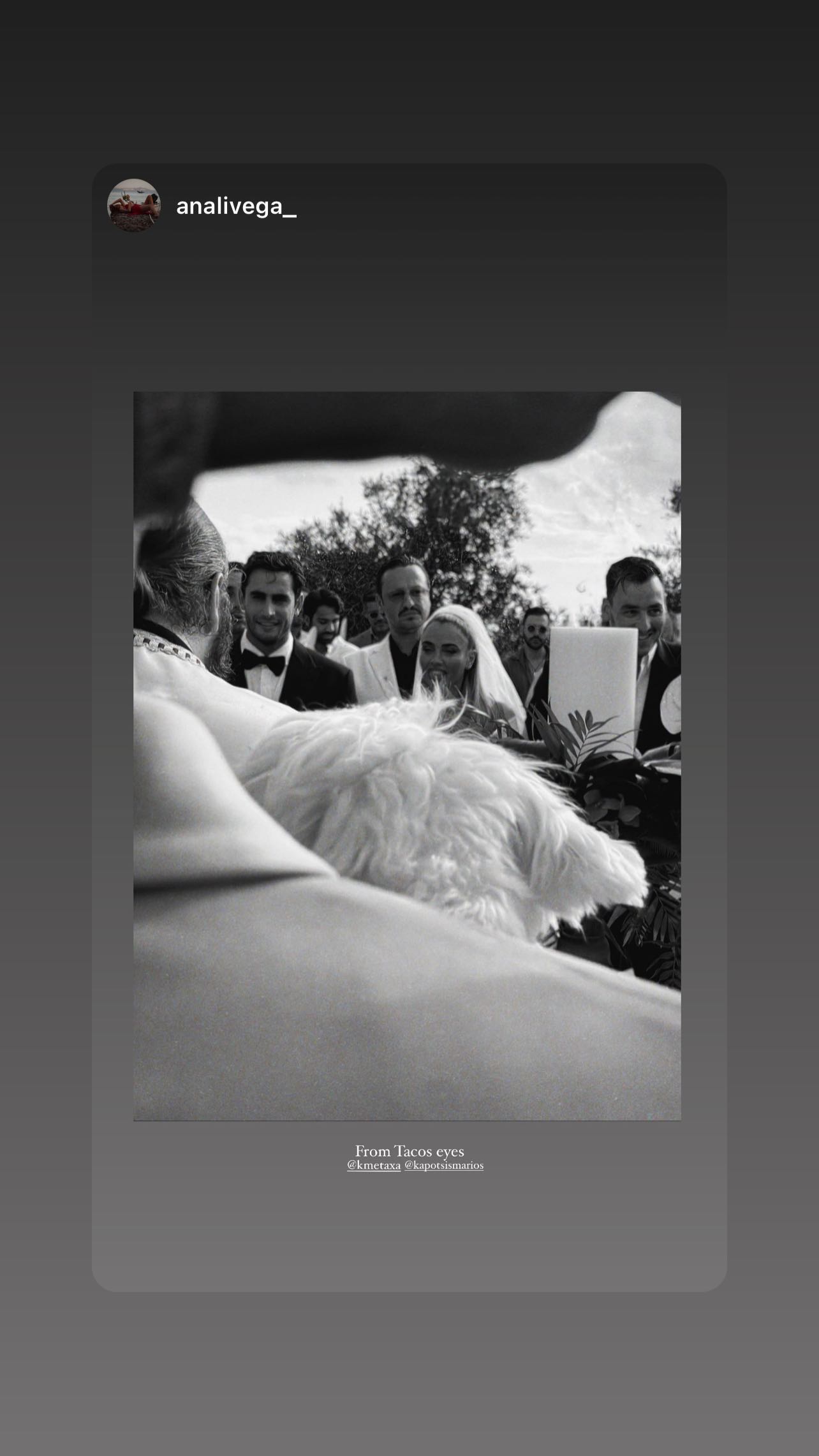 Κόνι Μεταξά-Μάριος Καπότσης: Το φωτογραφικό άλμπουμ του γάμου τους και τα τέσσερα νυφικά