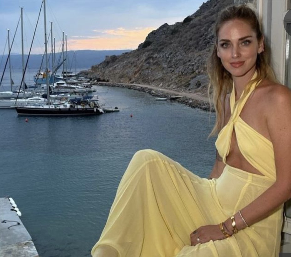 Πώς η Chiara Ferragni δίνει μια σούπερ εικόνα της Ύδρας που απέχει από την πραγματικότητα