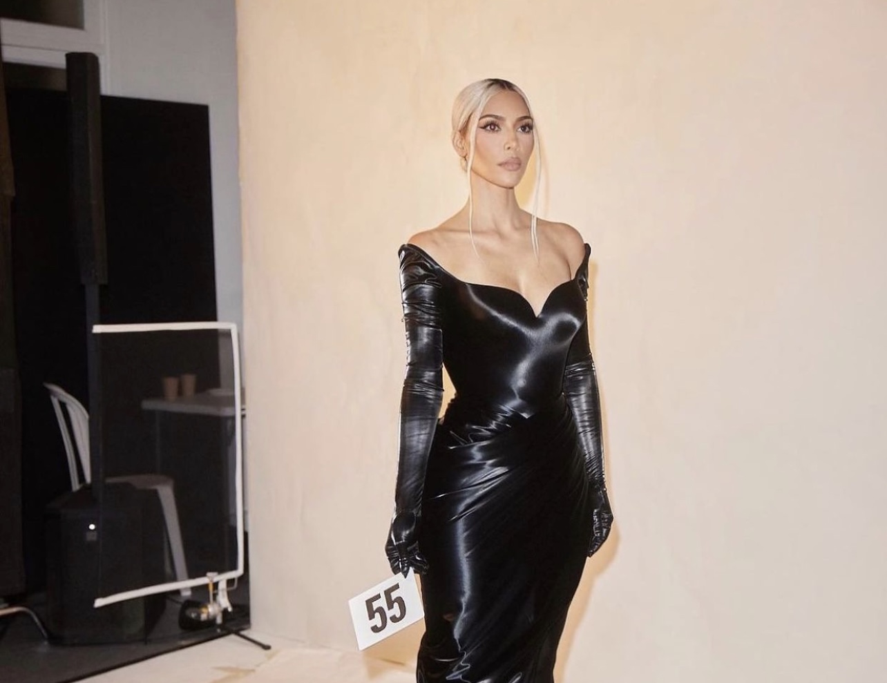 Οι Kim Kardashian, Naomi Campbell, Nicole Kidman περπάτησαν στο show Balenciaga Couture AW22/23