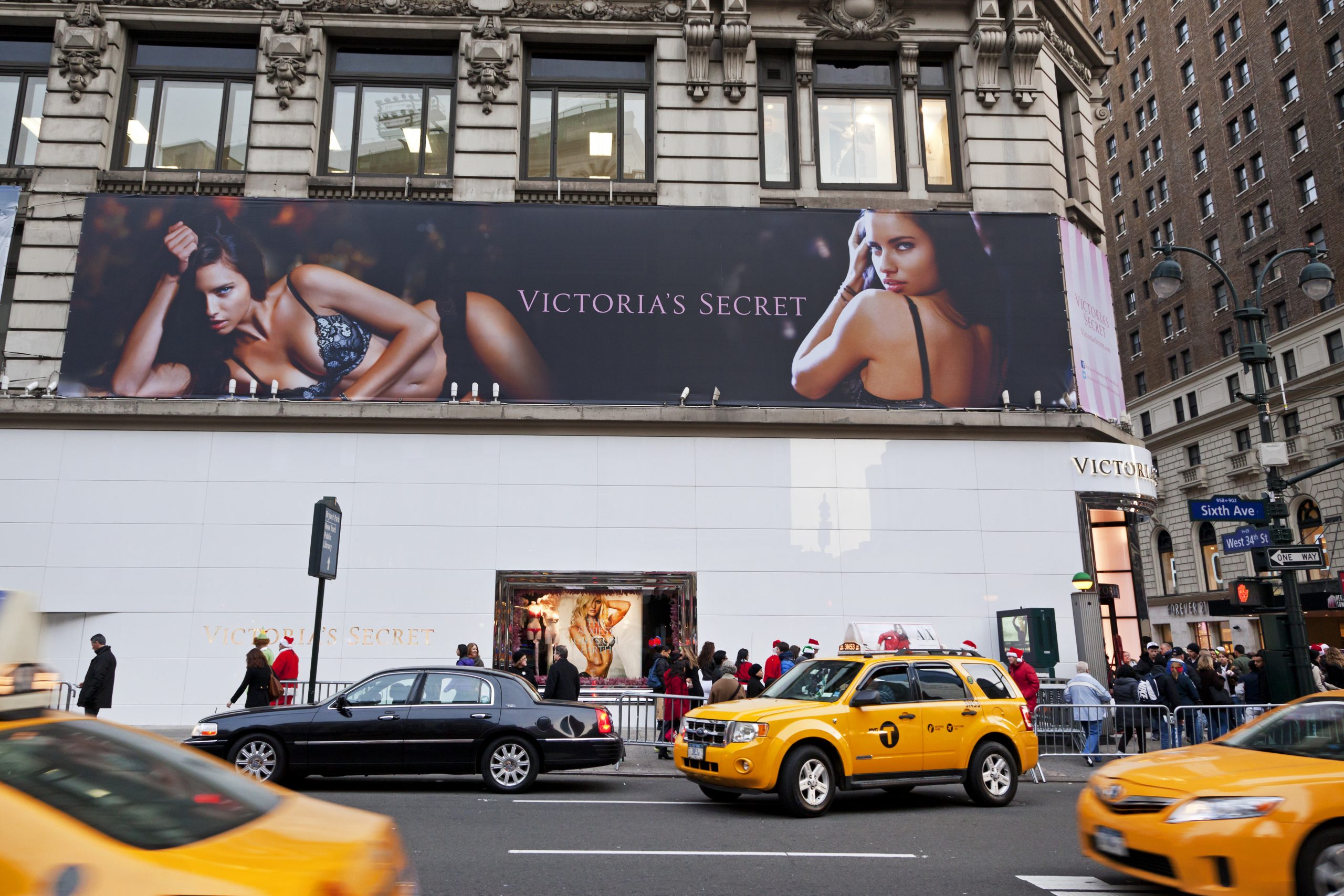 «Victoria’s Secret-Angels and Demons»: Η σειρά που αποκαλύπτει τα σκάνδαλα πίσω από την φανταχτερή «βιτρίνα» του brand