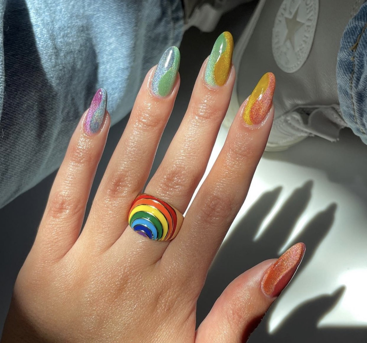 Rainbow Nails: Περισσότερο χρώμα στα νύχια δεν γίνεται