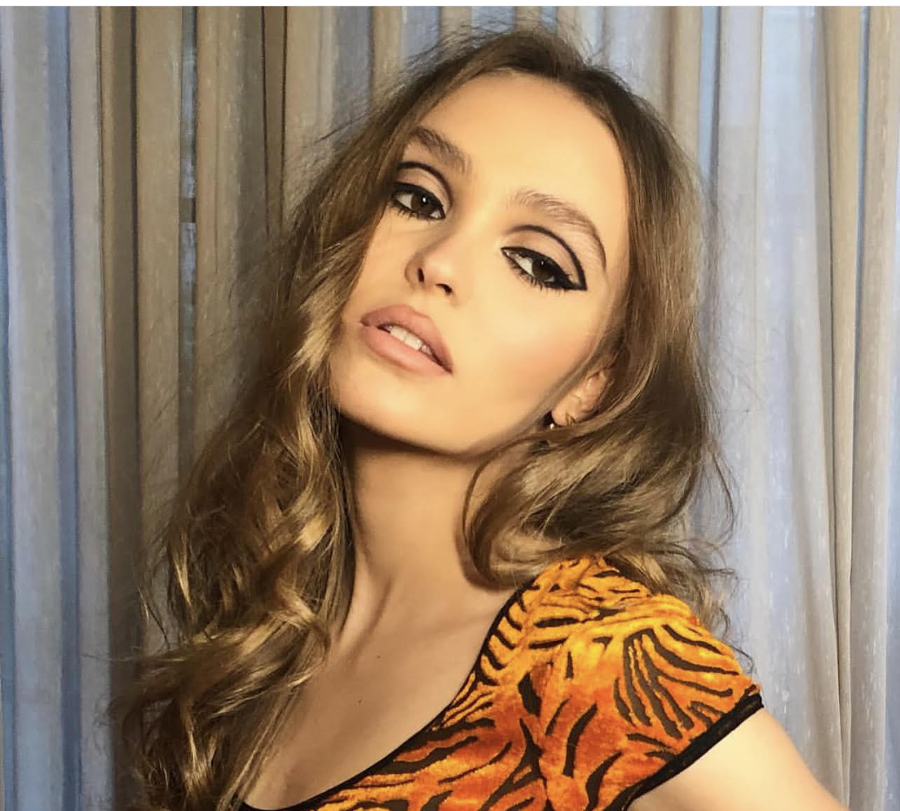 Lily-Rose Depp: Το it-girl του Χόλιγουντ με τους διάσημους γονείς και ένα λαμπρό μέλλον να την περιμένει