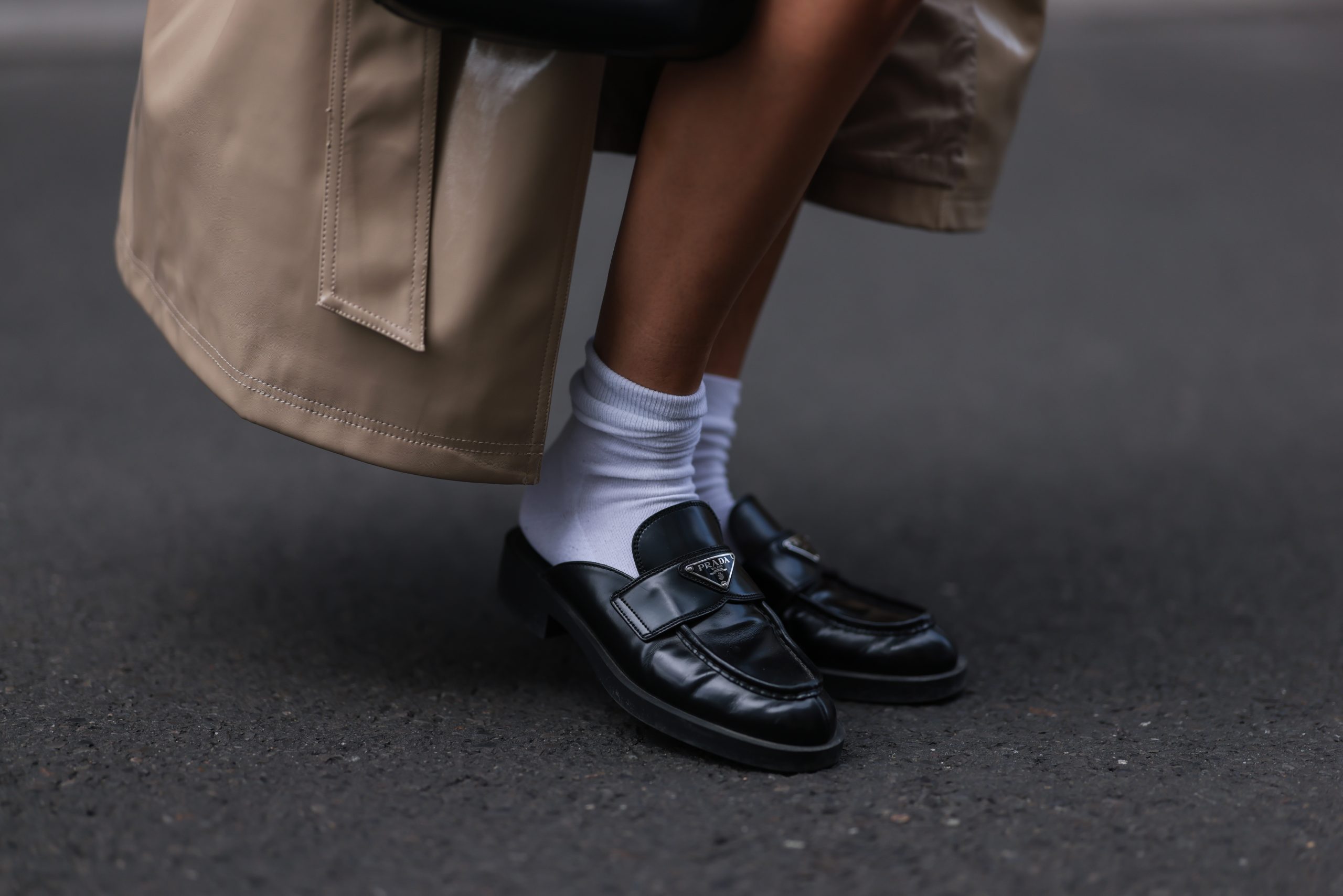 Loafers: Πως θα φορέσουμε αυτό το φθινόπωρο το διαχρονικό παπούτσι