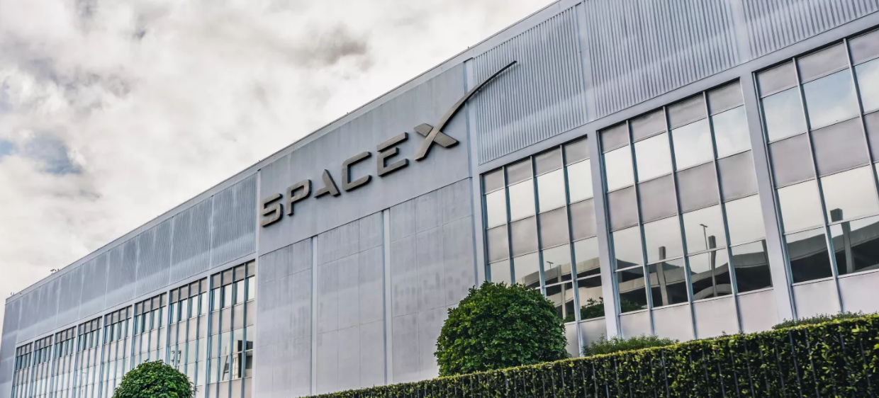 SpaceX: Το μαύρο κουτί των παράνομων απολύσεων και των σεξουαλικών παρενοχλήσεων του Elon Musk