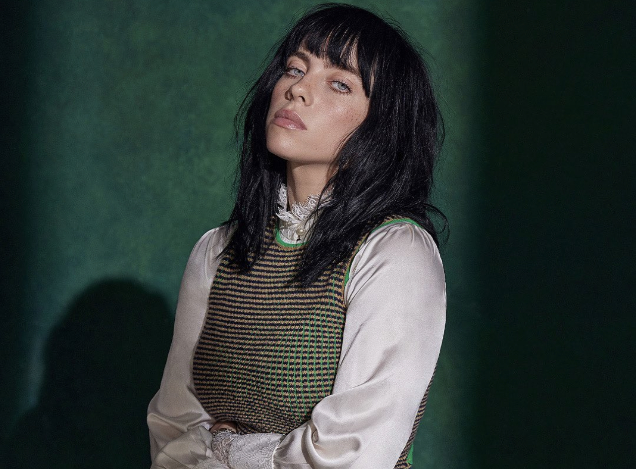 Τι εννοεί η Billie Eilish με την ατάκα της «νιώθω πιο δυνατή όταν είμαι…αρρενωπή»;