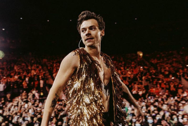 Harry Styles: Ένοπλοι επιτέθηκαν στο βαν που τον μετέφερε σε συναυλία στη Βραζιλία