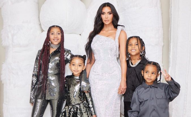 Kim Kardashian: «Η από κοινού ανατροφή των παιδιών μας είναι δύσκολη» λέει αναφερόμενη στον Kanye West