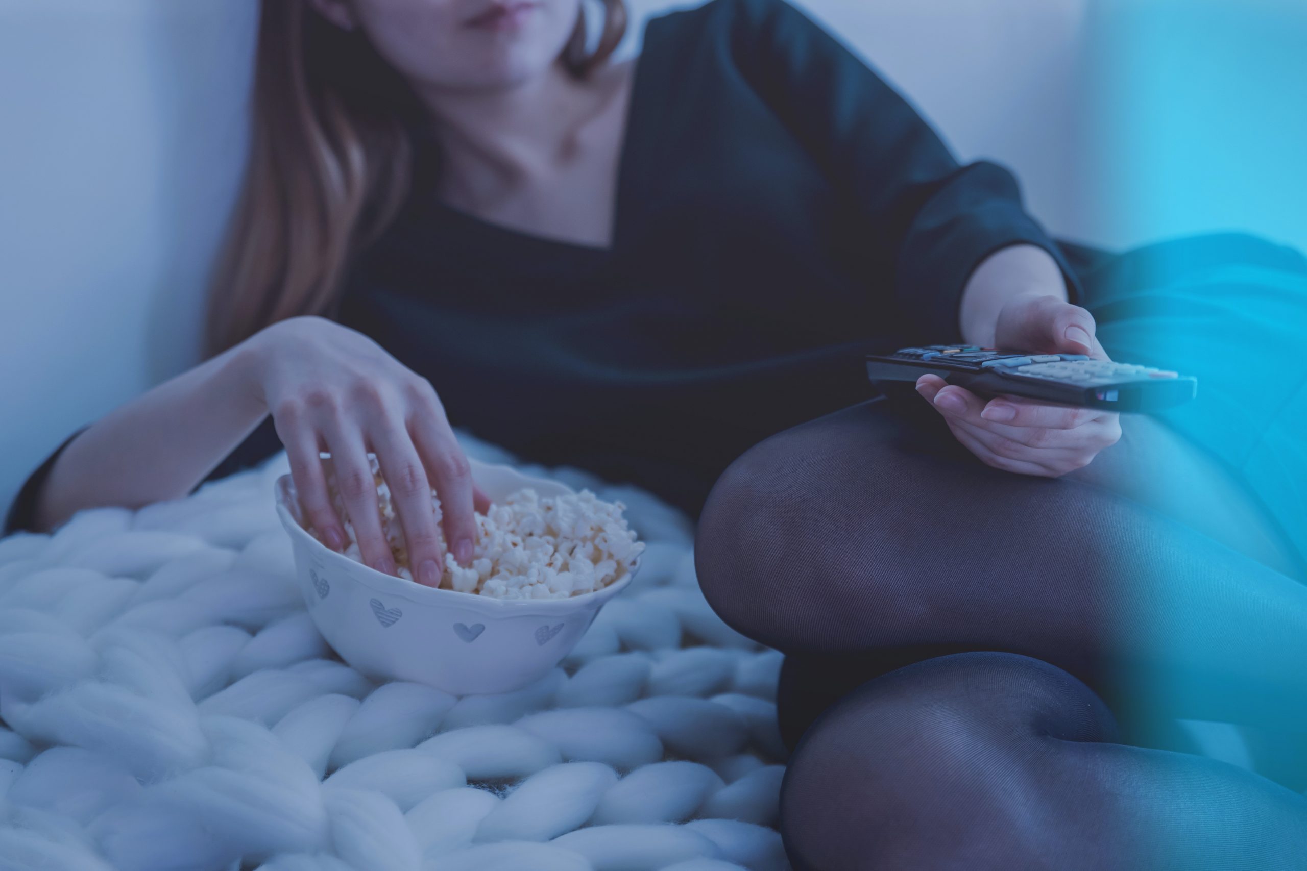 Παρασκευή βράδυ στο σπίτι; Οι editors του «The Notebook» προτείνουν τα αγαπημένα τους shows για binge-watching