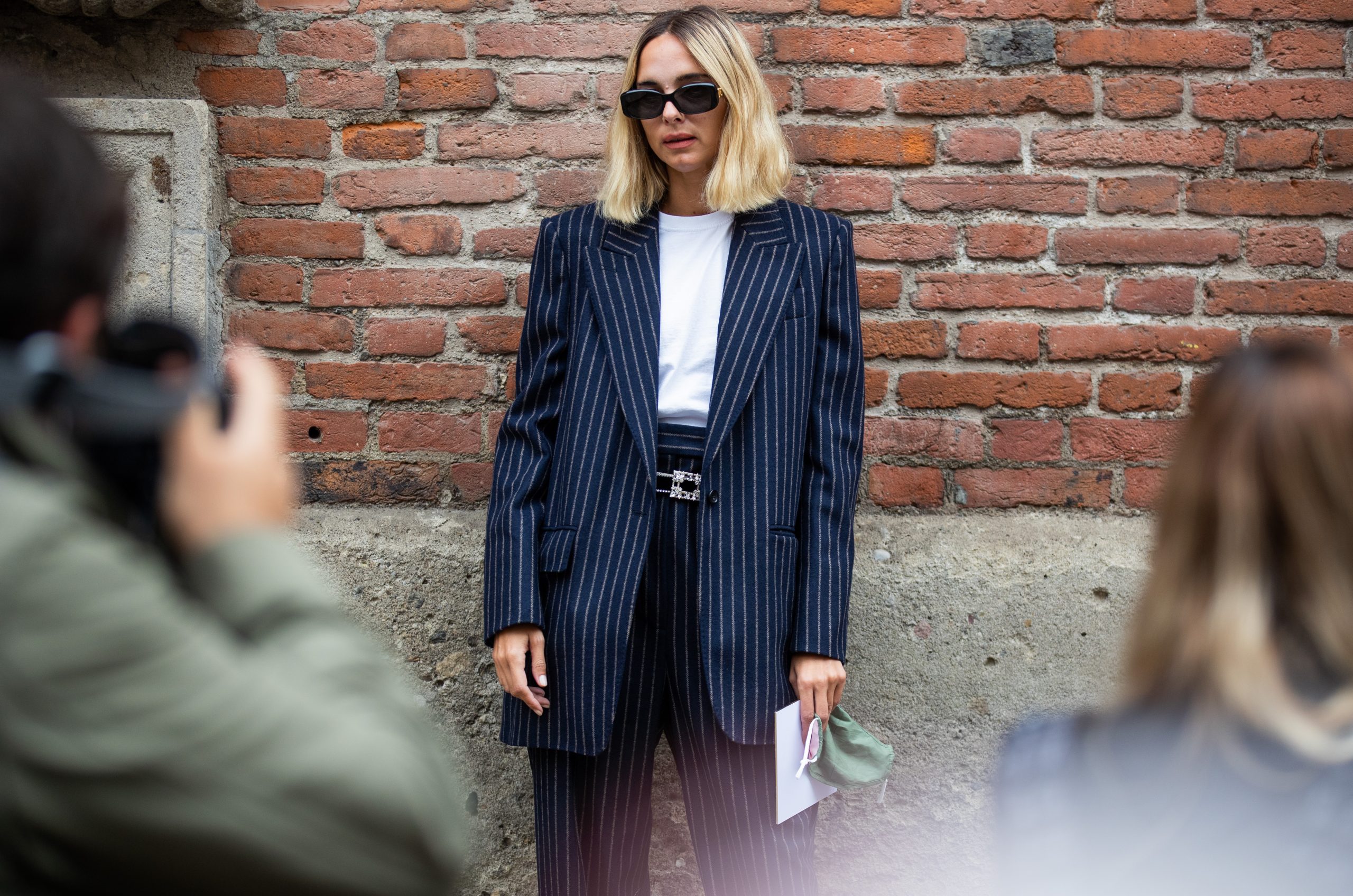 Pinstripes: Γιατί τις φορούν όλα τα cool girls τώρα και 8 items για να το κάνεις και εσύ