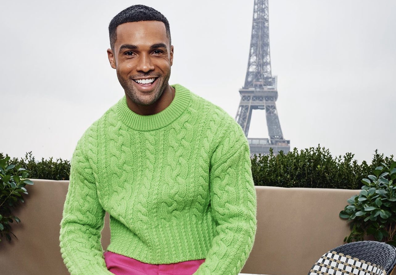 Lucien Laviscount: Ο «Άλφι» του Emily In Paris πήγε με φούστα στην Εβδομάδα Μόδας στο Παρίσι