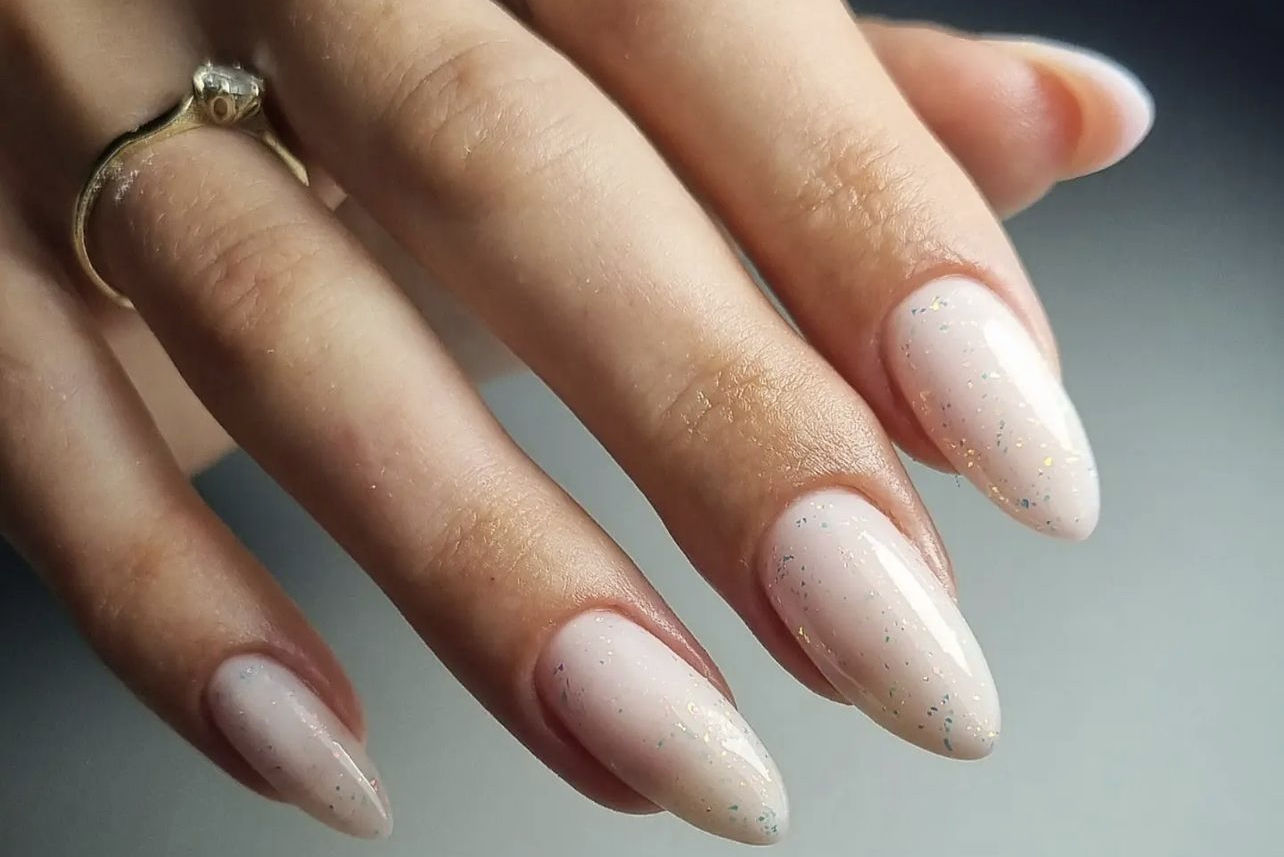 Vanilla Nails: 7 σχέδια που θα λατρέψεις!