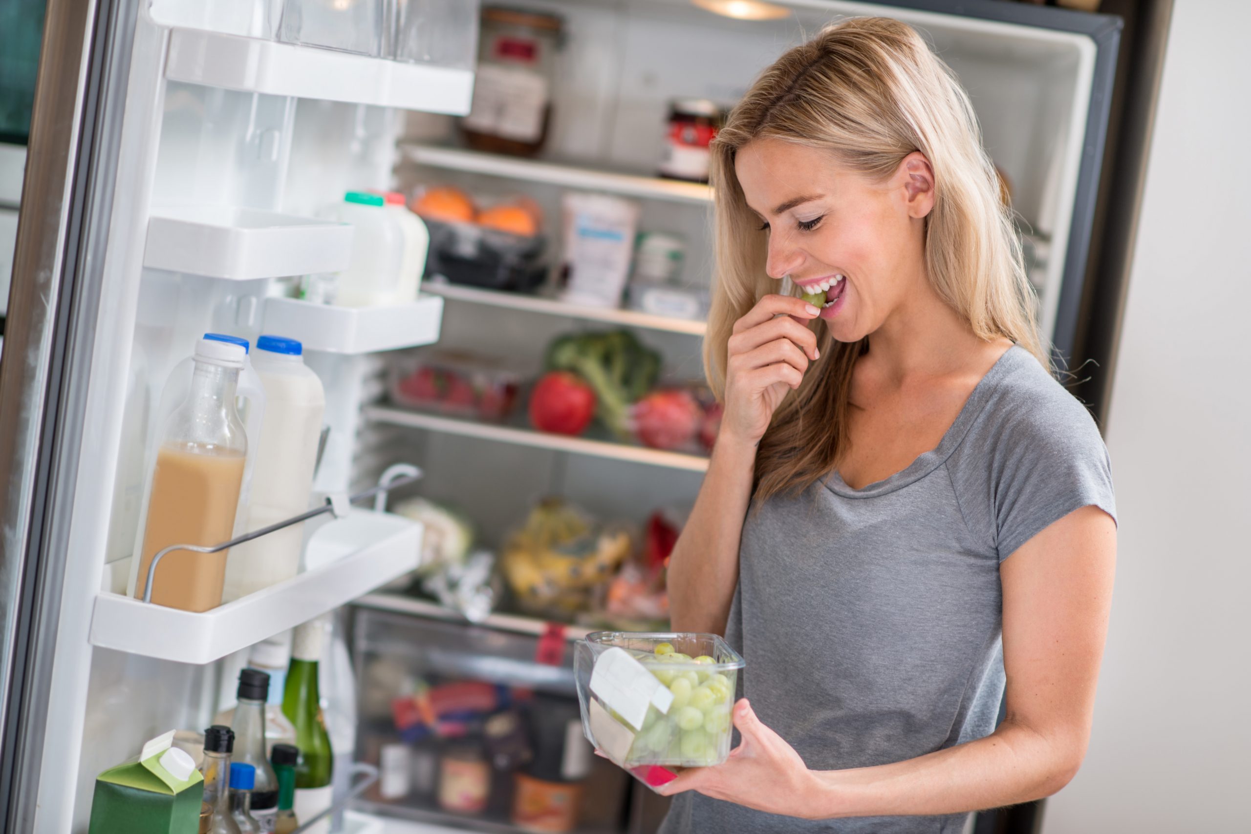 5 πράγματα που πρέπει να έχεις στο ψυγείο αν θέλεις να χάσεις γρήγορα βάρος