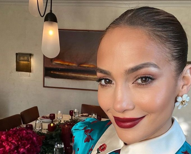 Jennifer Lopez: Δημοσίευσε τις top στιγμές της χρονιάς της
