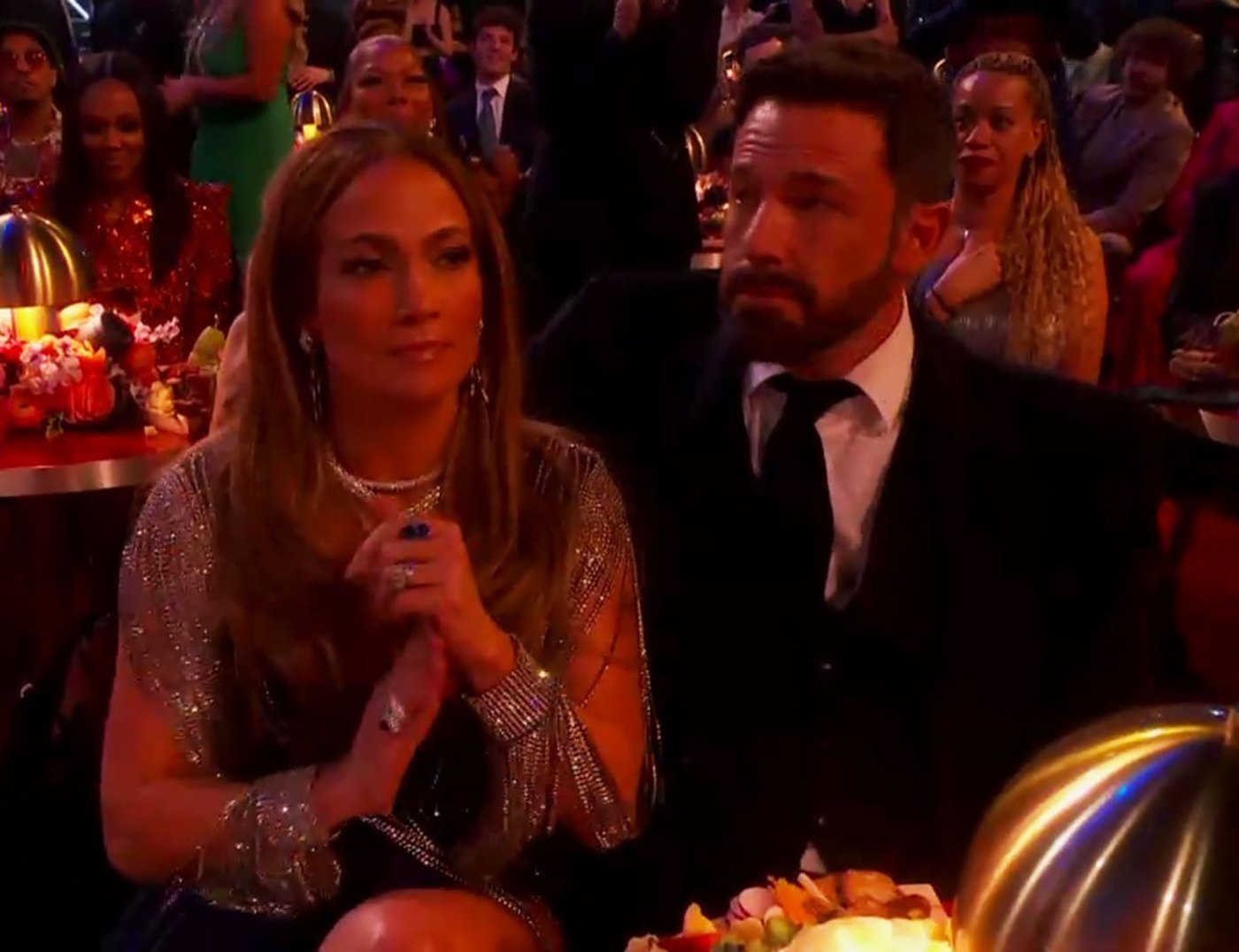 Βραβεία Grammy 2023: Ο Ben Affleck πέθανε από βαρεμάρα και έγινε viral