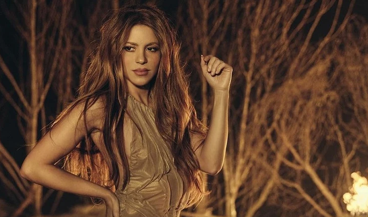 Η Shakira σπάει τη σιωπή της για τον χωρισμό από τον Pique: «Πρέπει να είμαι πιο δυνατή από μια λέαινα»