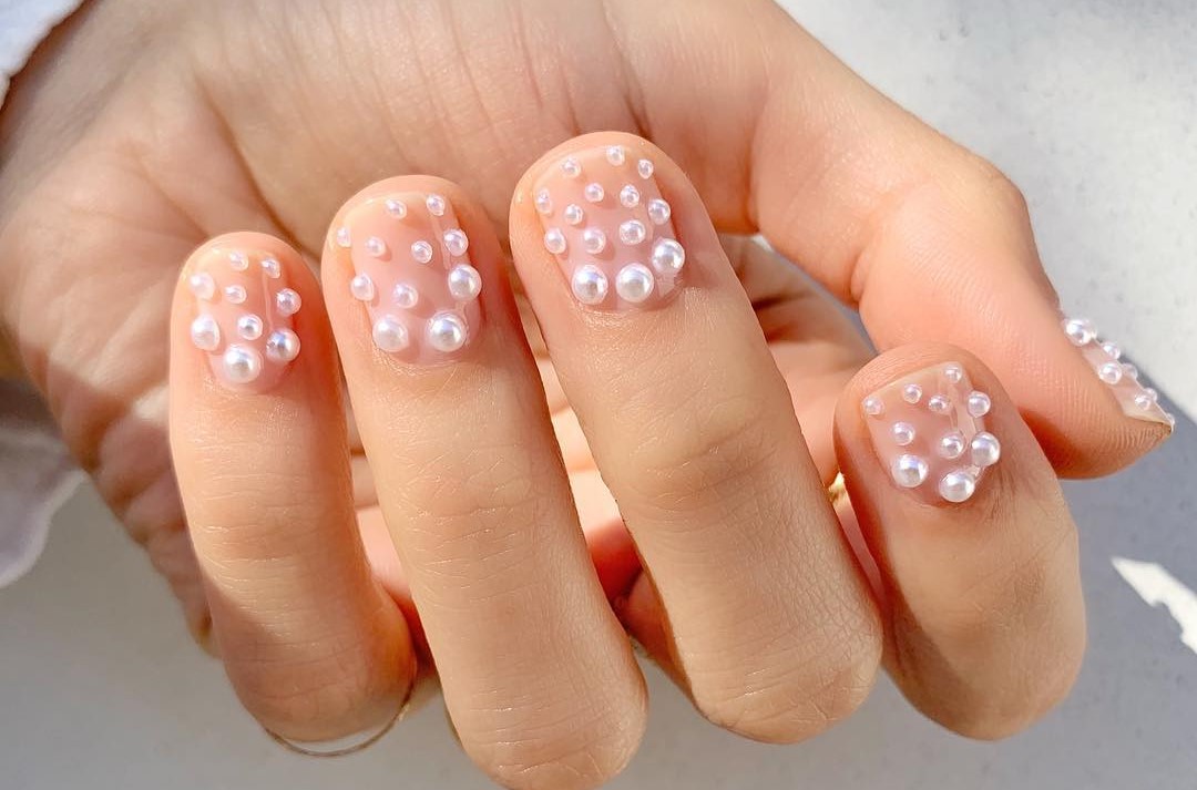 Pearl Manicure: ή αλλιώς όταν οι πέρλες συνάντησαν τα νύχια