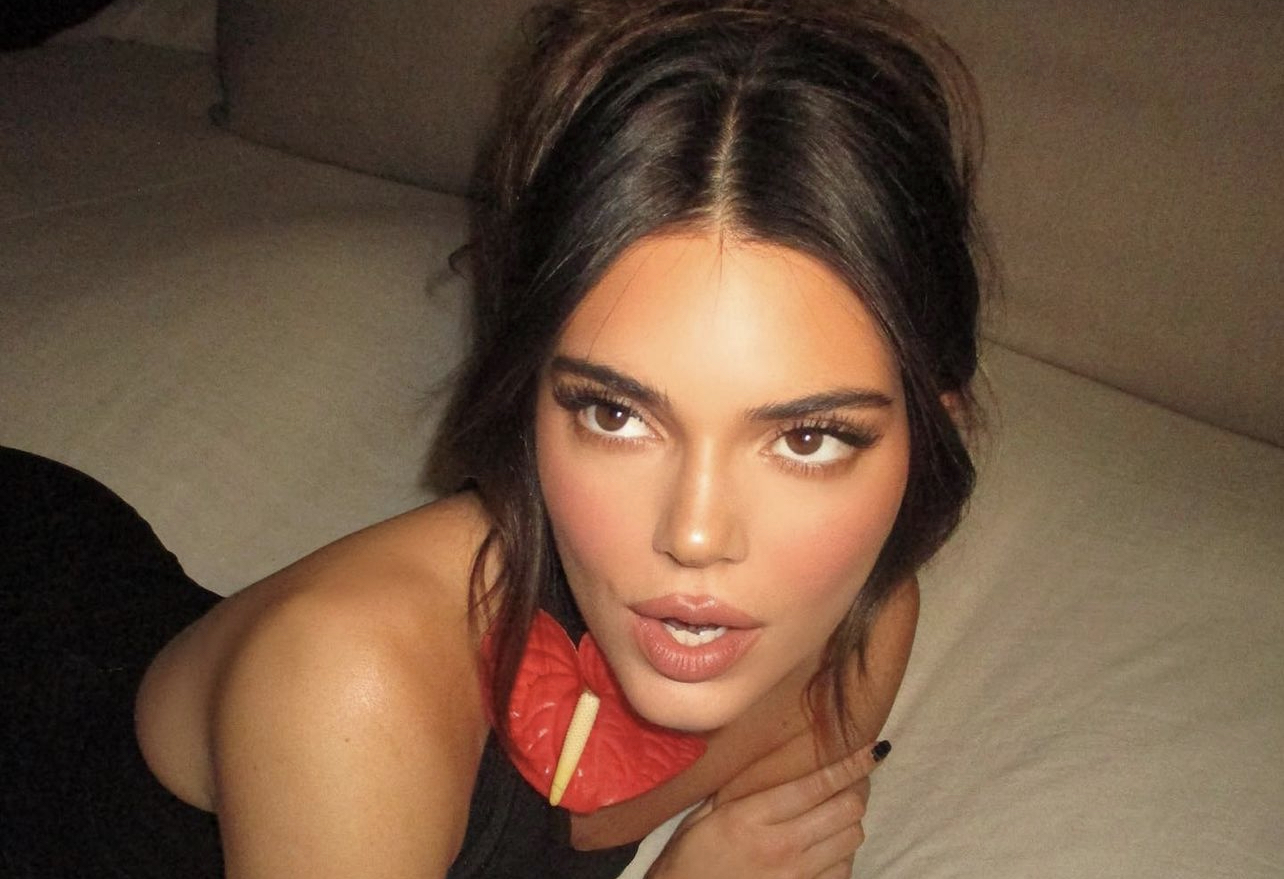 Διόρθωση χρώματος: Η makeup artist της Kendal Jenner μας δείχνει πως να το πετύχουμε!