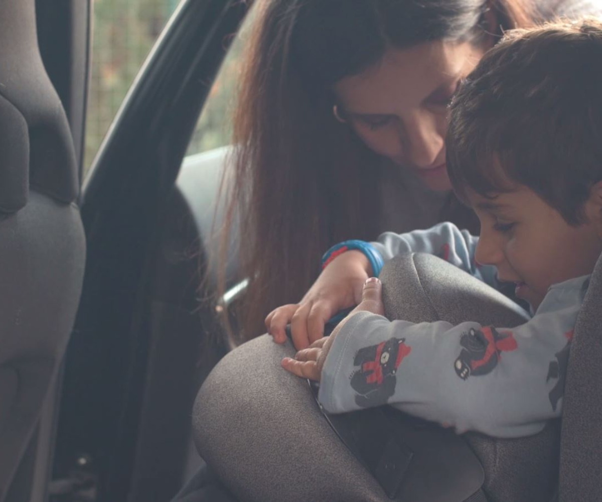 Με το παιδί στο αυτοκίνητο: Γιατί επέλεξα το κορυφαίο σε ασφάλεια Anoris T i-Size της CYBEX
