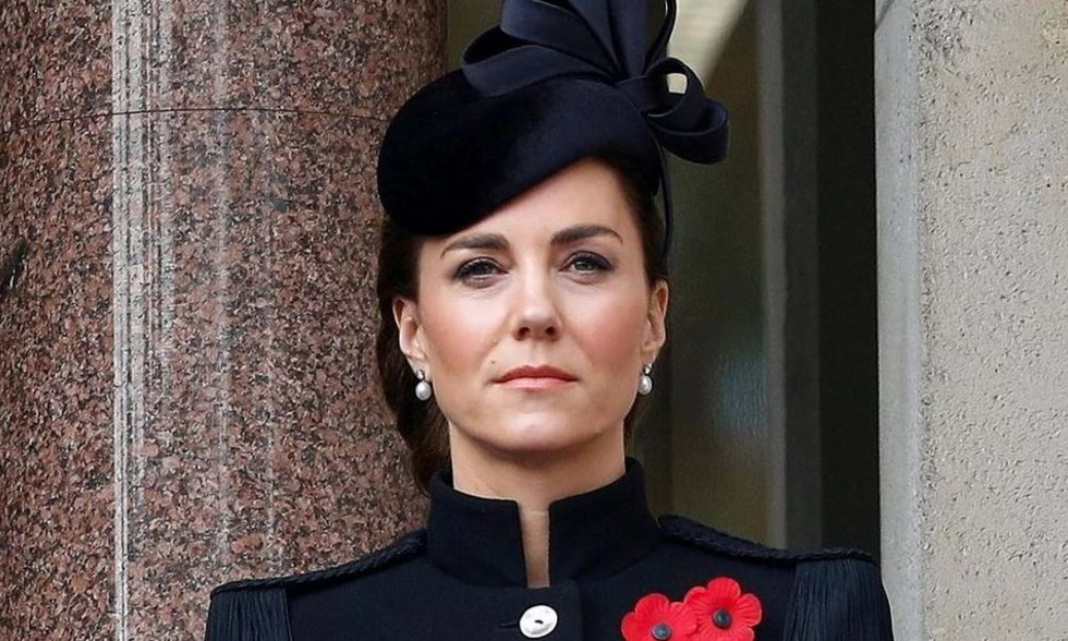 Με ποιο τρόπο η Kate Middleton έσπασε το βασιλικό πρωτόκολλο σε εμφάνισή της