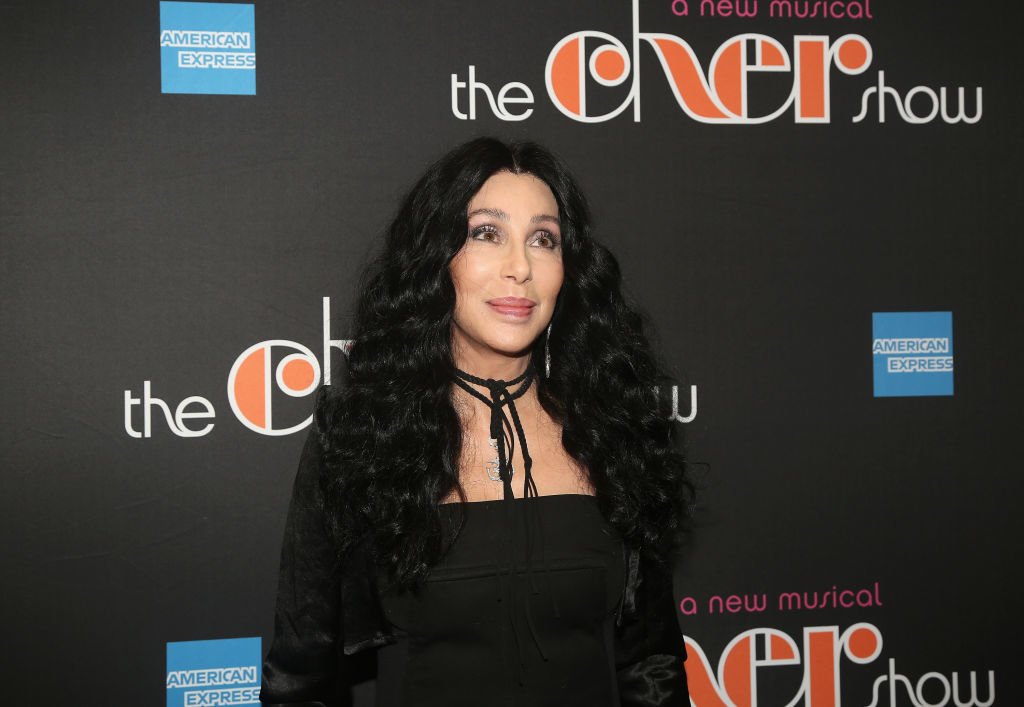 Cher: Ποιος μπορεί να πιστέψει ότι έγινε 77;