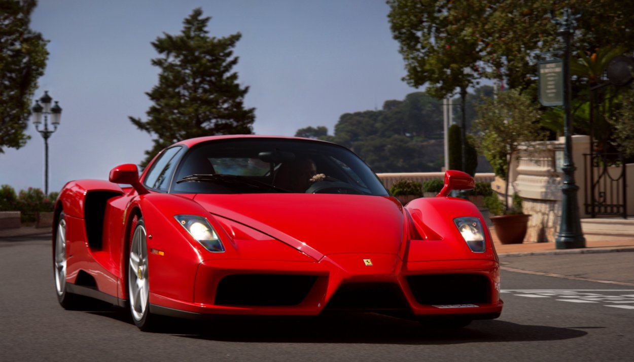 Το δράμα της οικογένειας Ανιέλι: Ποιος θα κληρονομήσει το «αφεντικό» της Ferrari;