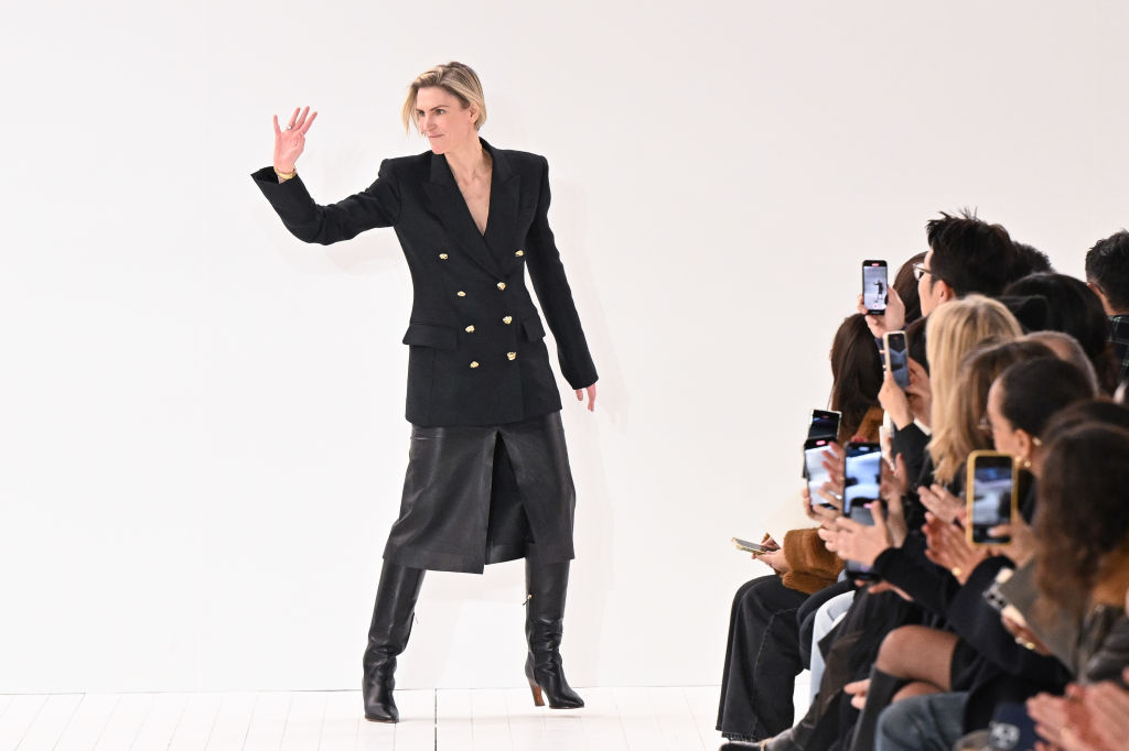 It’s official: Η Gabriela Hearst αποχωρεί από τον οίκο Chloé