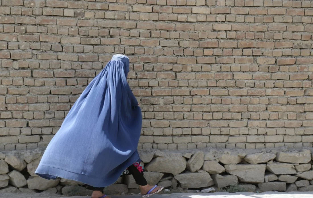 Αφγανιστάν: Αυξάνουν οι αυτοκτονίες γυναικών – SOS από τις ΜΚΟ διεθνώς για την καταπίεση του καθεστώτος των Ταλιμπάν