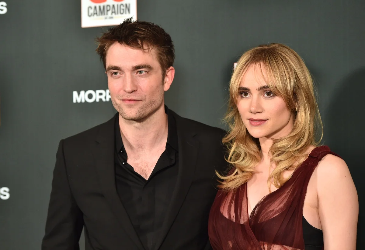 Ο Robert Pattinson θα γίνει μπαμπάς- Το βίντεο της Suki Waterhouse με φουσκωμένη κοιλίτσα