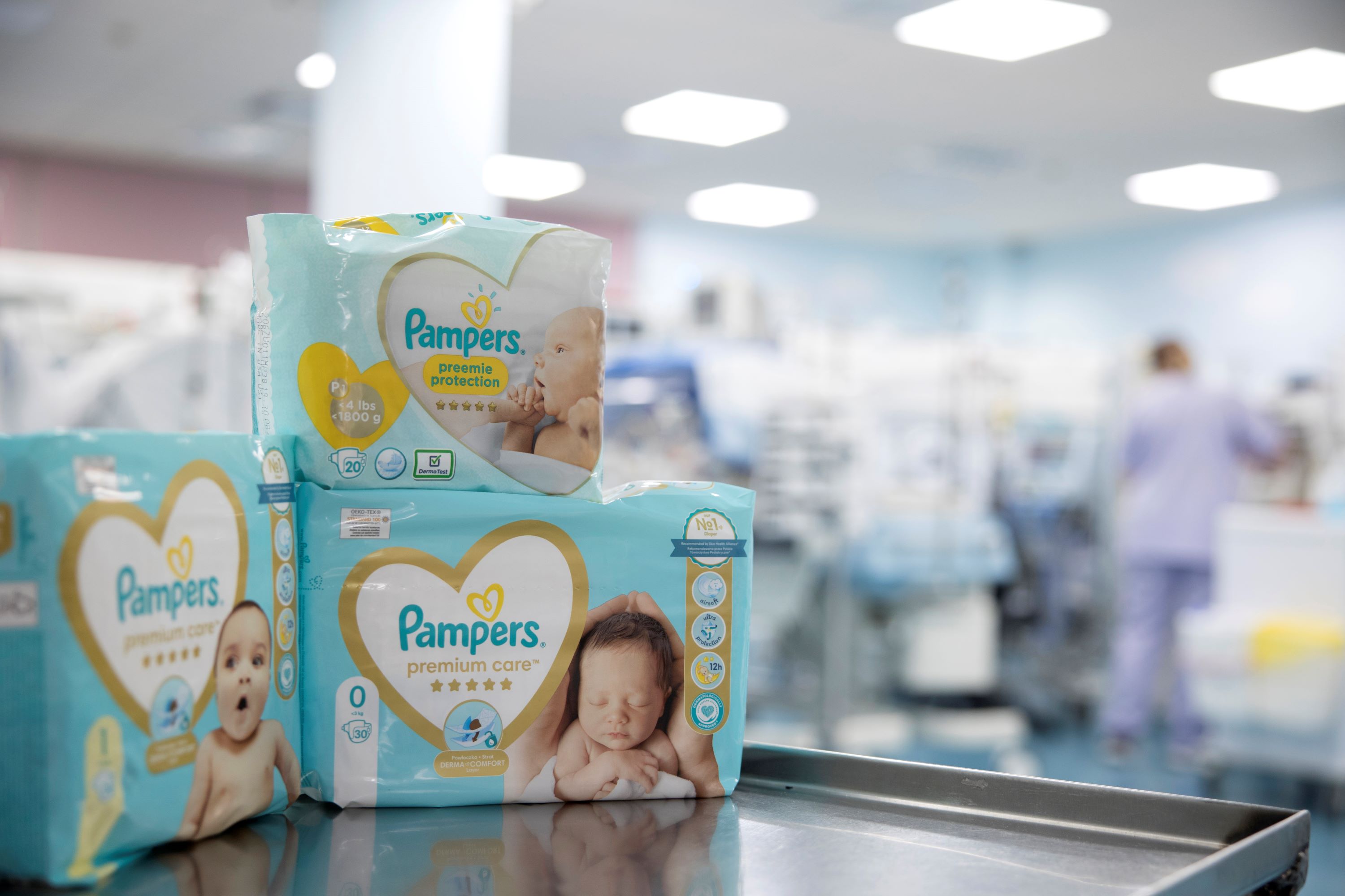 Τα Pampers® στέκονται για 6η συνεχόμενη χρονιά δίπλα στα πρόωρα μωράκια και τις οικογένειές τους